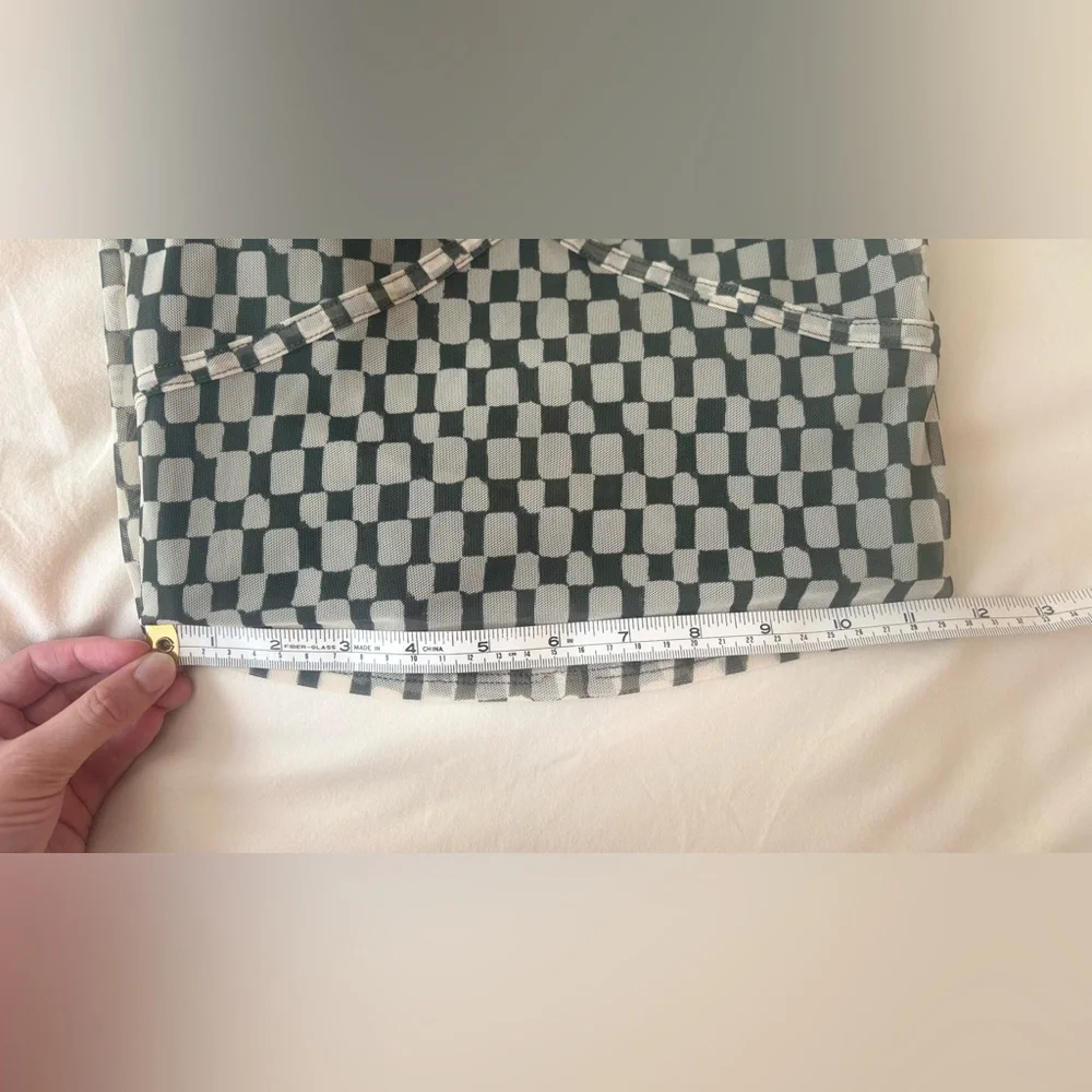 Abercrombie & Fitch Checkered Mesh Crop Top - Picture 8 of 11